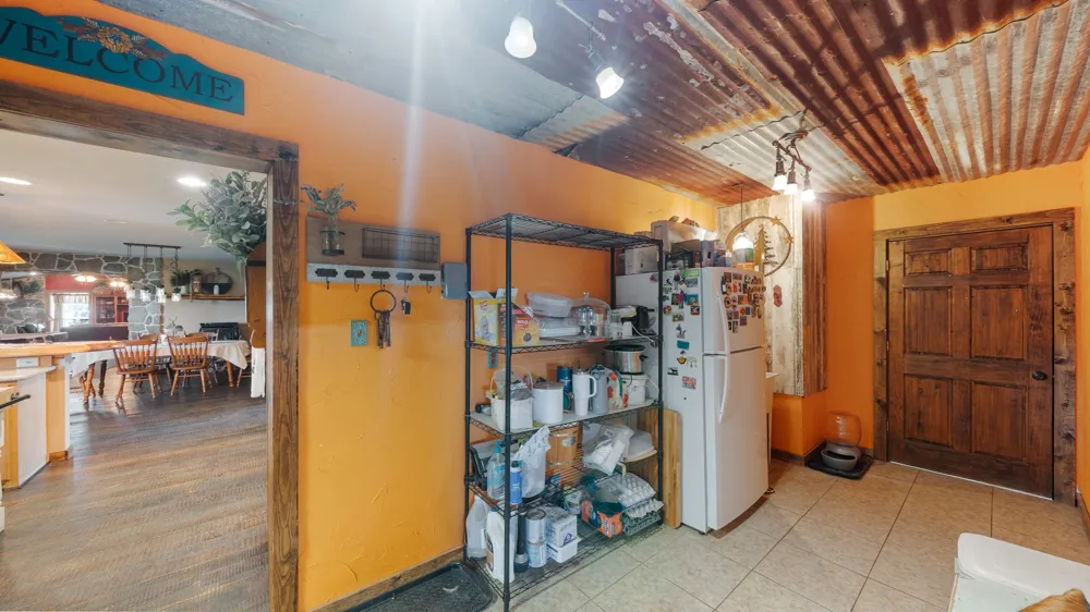 5801 County Road 4128 Scurry, TX 75158