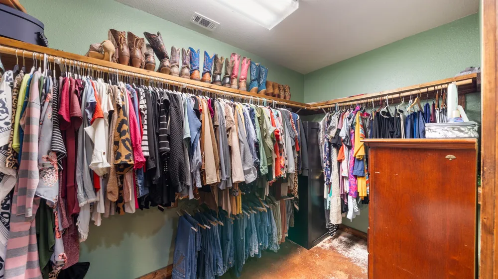 5801 County Road 4128 Scurry, TX 75158