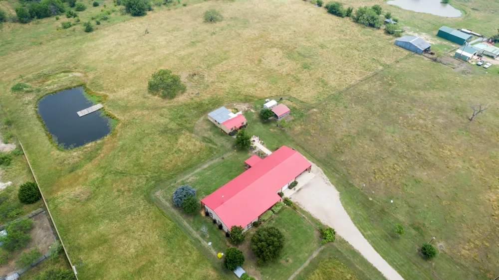 5801 County Road 4128 Scurry, TX 75158