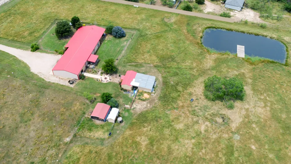 5801 County Road 4128 Scurry, TX 75158