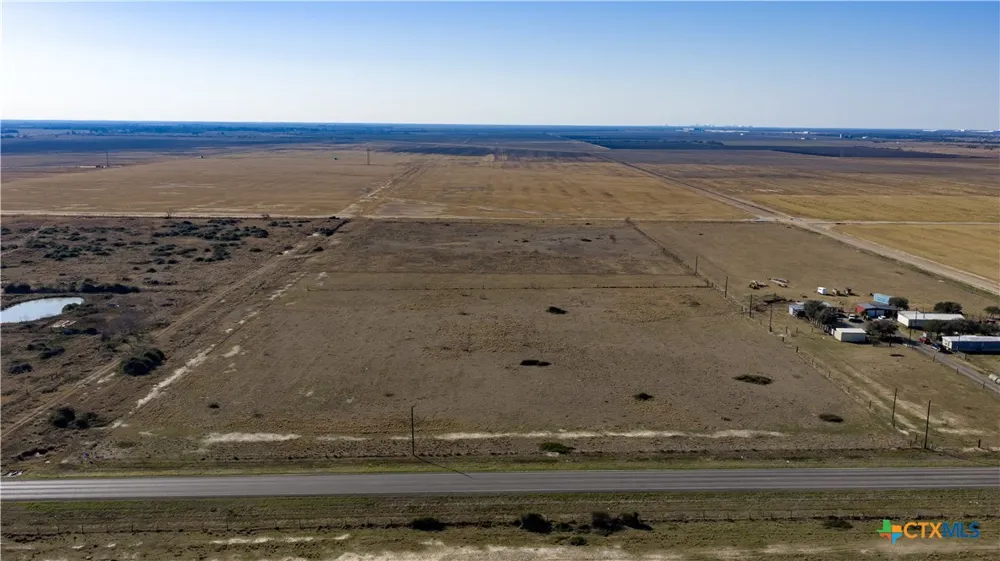 Fm-3131 Lolita, TX 77971