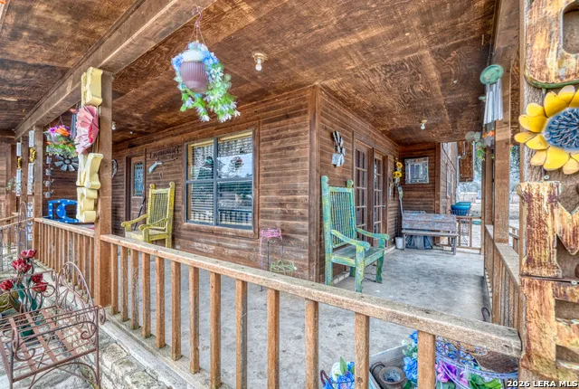 969 WALTER WHITE RANCH RD Leakey, TX 78873