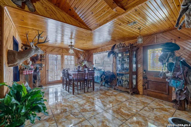 969 WALTER WHITE RANCH RD Leakey, TX 78873