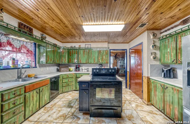 969 WALTER WHITE RANCH RD Leakey, TX 78873