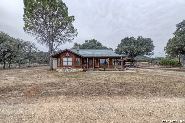969 WALTER WHITE RANCH RD Leakey, TX 78873