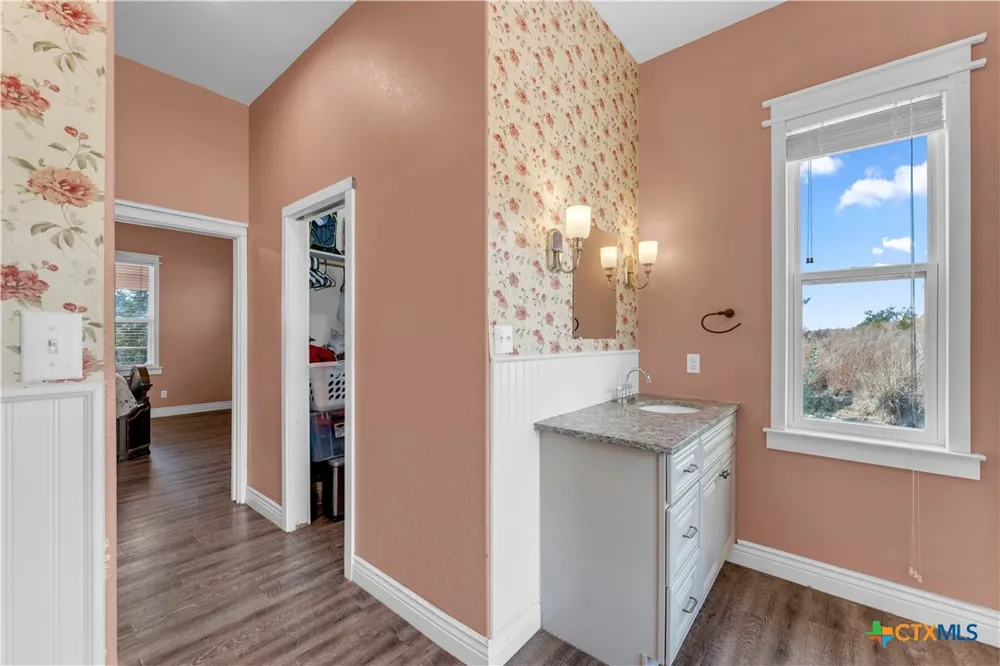 494 Cedar Mountain Drive Marble Falls, TX 78654