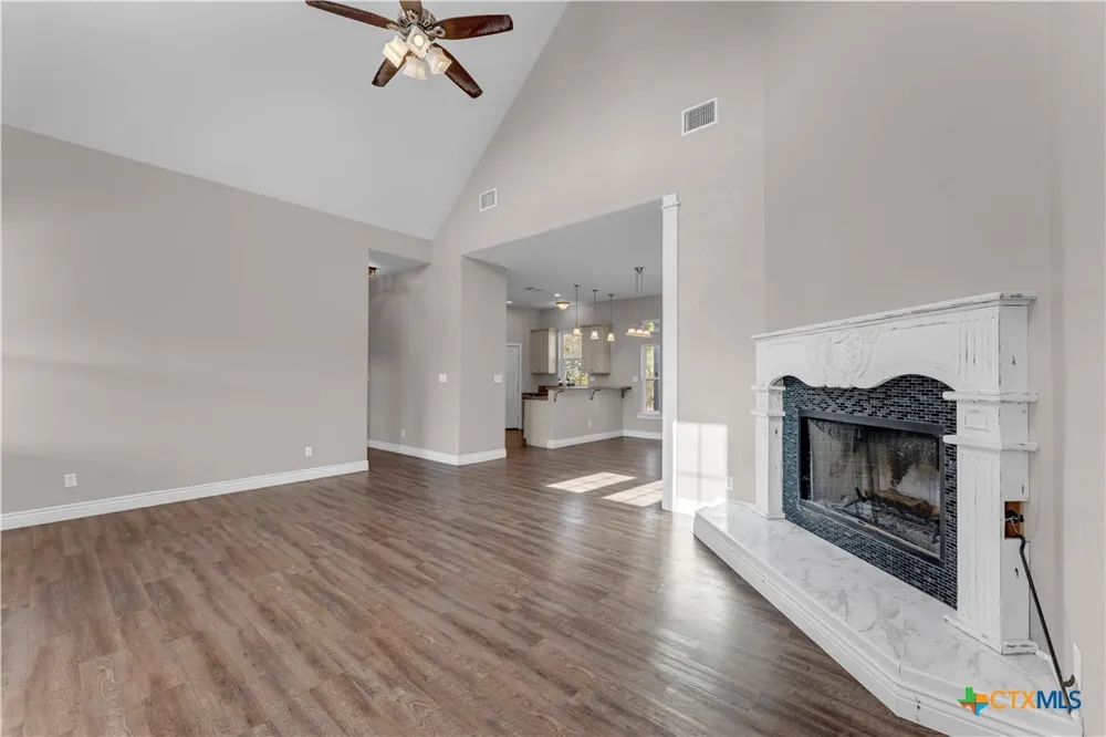 494 Cedar Mountain Drive Marble Falls, TX 78654