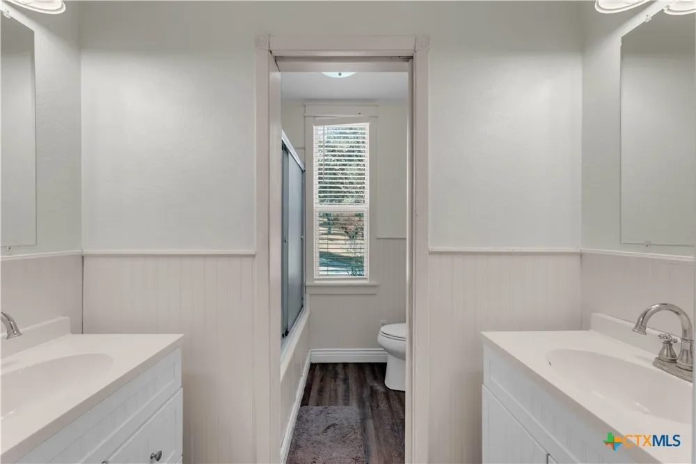 494 Cedar Mountain Drive Marble Falls, TX 78654