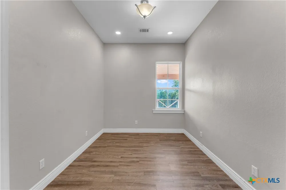 494 Cedar Mountain Drive Marble Falls, TX 78654