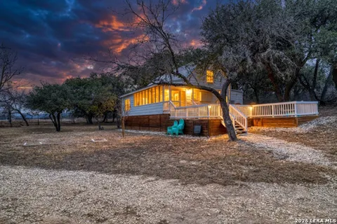 1674 Flat Rock