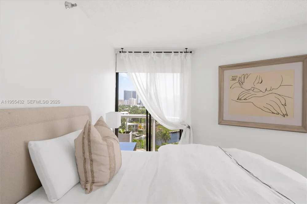 3610 Yacht Club Dr #1001 Aventura, FL 33180