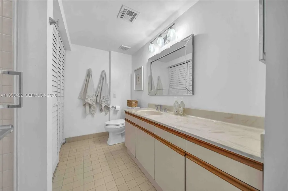 3610 Yacht Club Dr #1001 Aventura, FL 33180