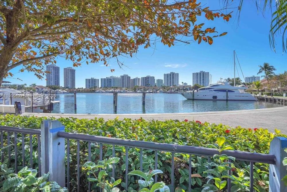 3610 Yacht Club Dr #1001 Aventura, FL 33180