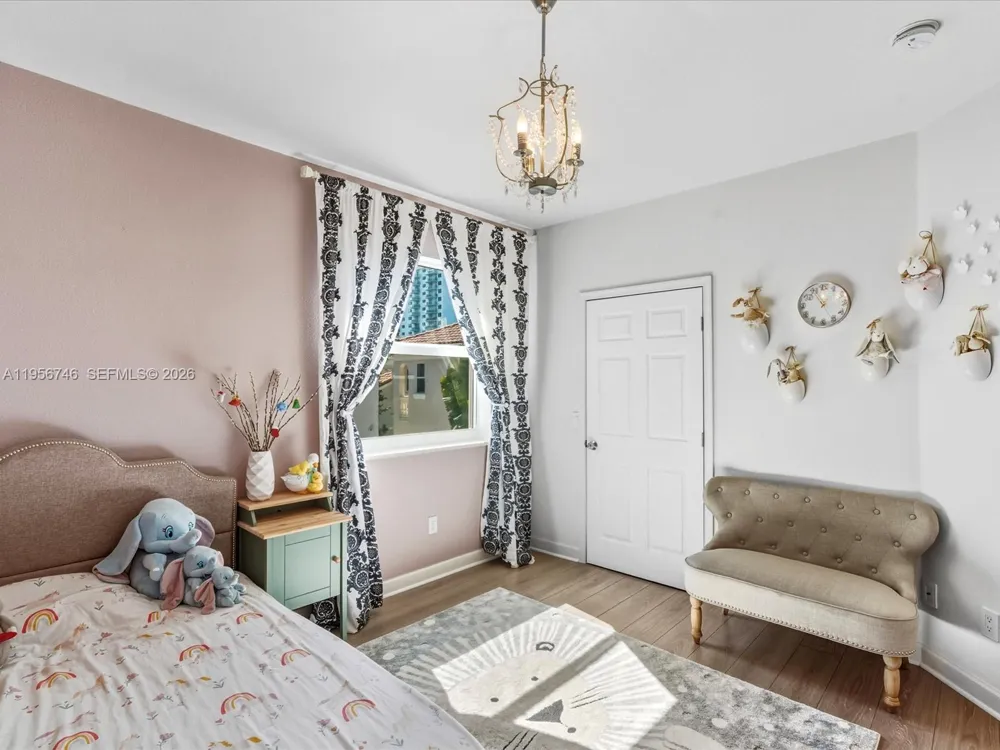 3960 194th Trl Sunny Isles Beach, FL 33160