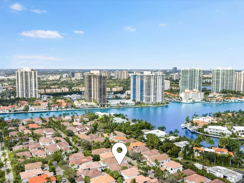 3960 194th Trl Sunny Isles Beach, FL 33160