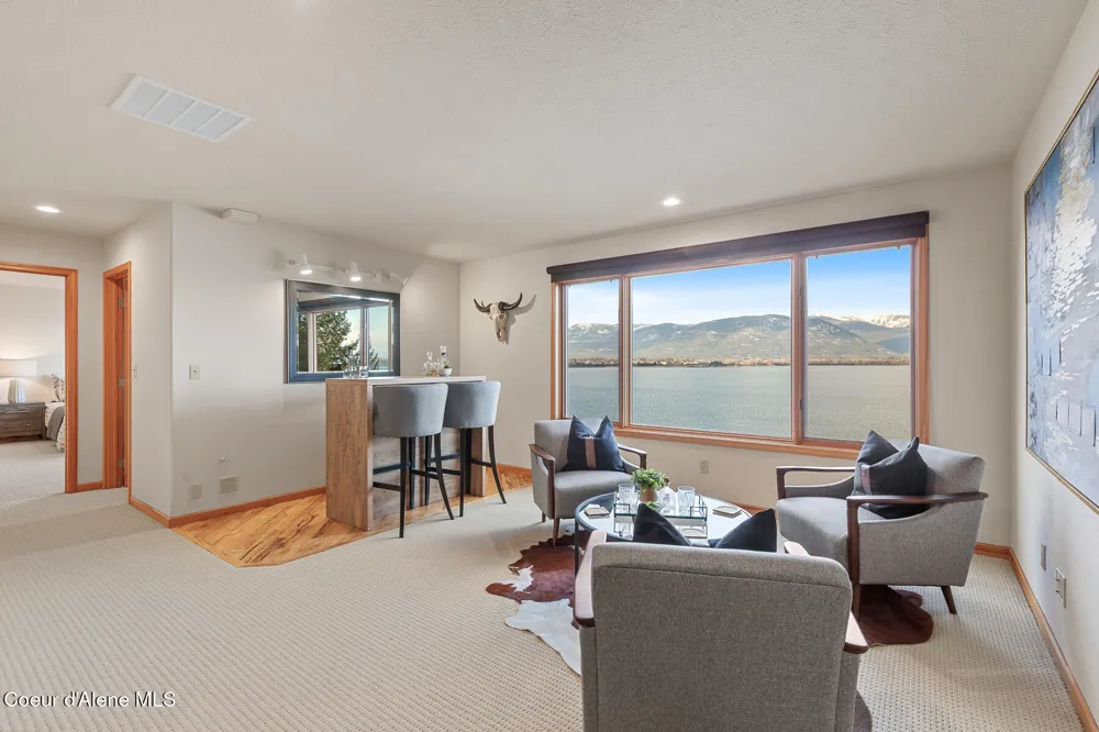 3361 Bottle Bay Road Sagle, ID 83860