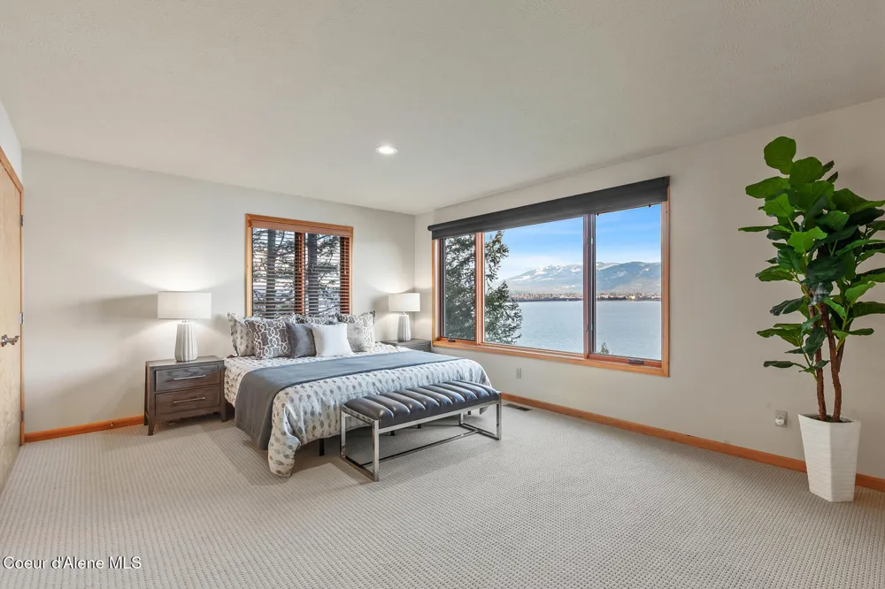 3361 Bottle Bay Road Sagle, ID 83860