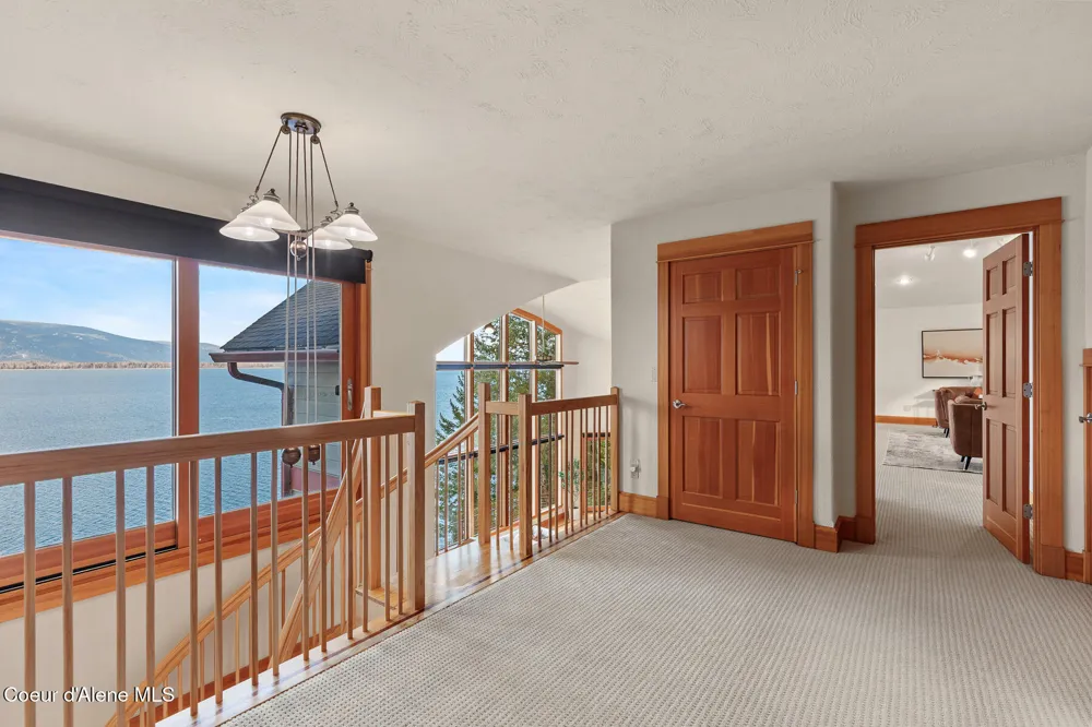 3361 Bottle Bay Road Sagle, ID 83860