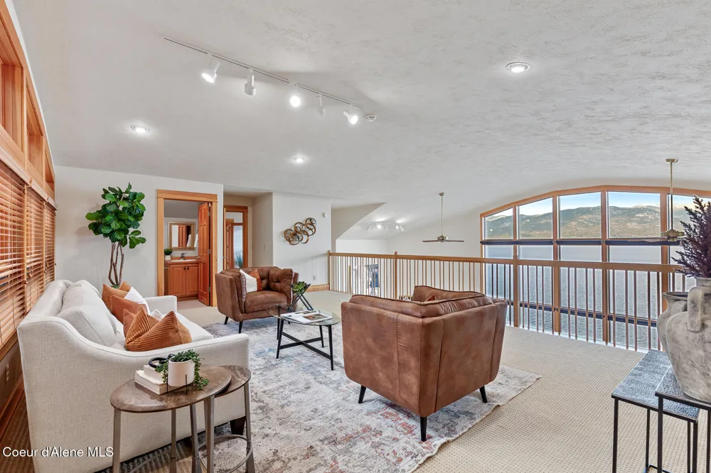 3361 Bottle Bay Road Sagle, ID 83860