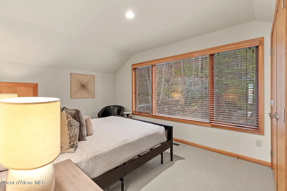3361 Bottle Bay Road Sagle, ID 83860