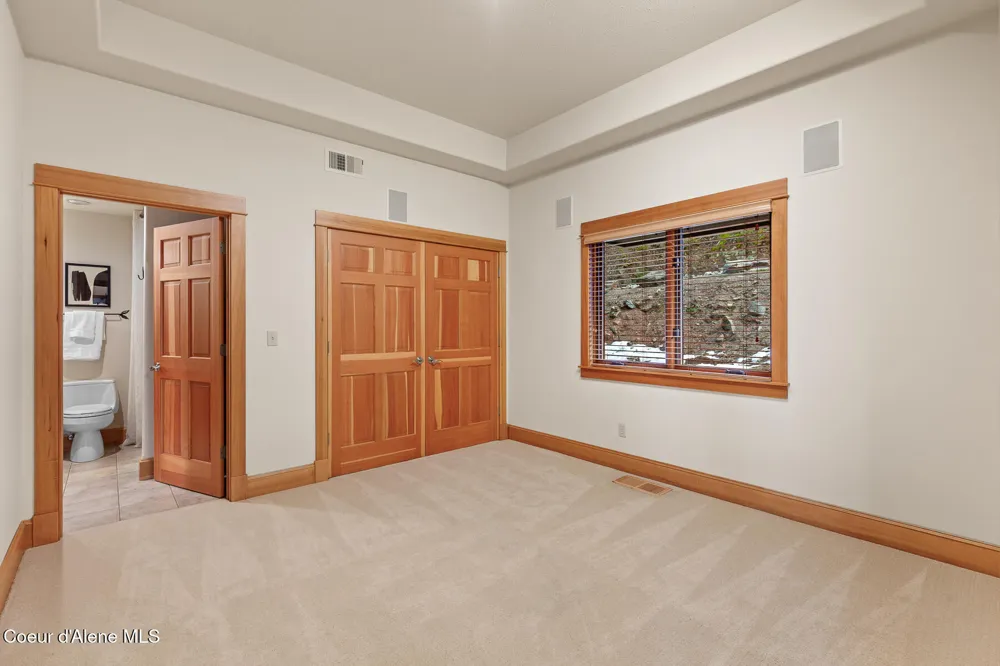 3361 Bottle Bay Road Sagle, ID 83860
