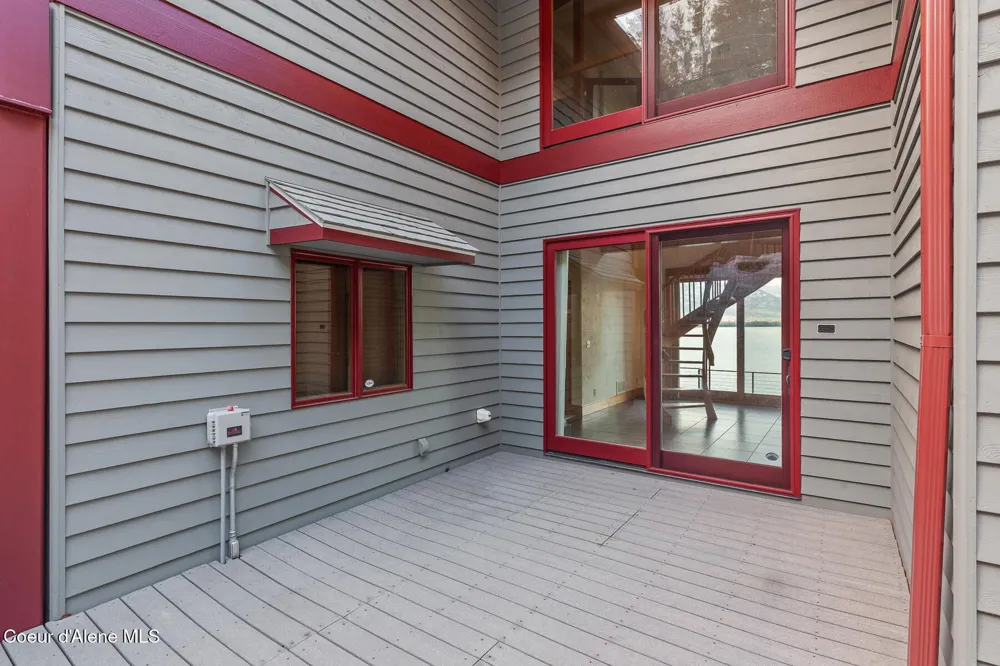 3361 Bottle Bay Road Sagle, ID 83860