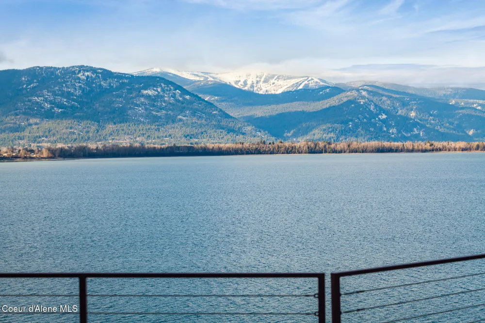3361 Bottle Bay Road Sagle, ID 83860