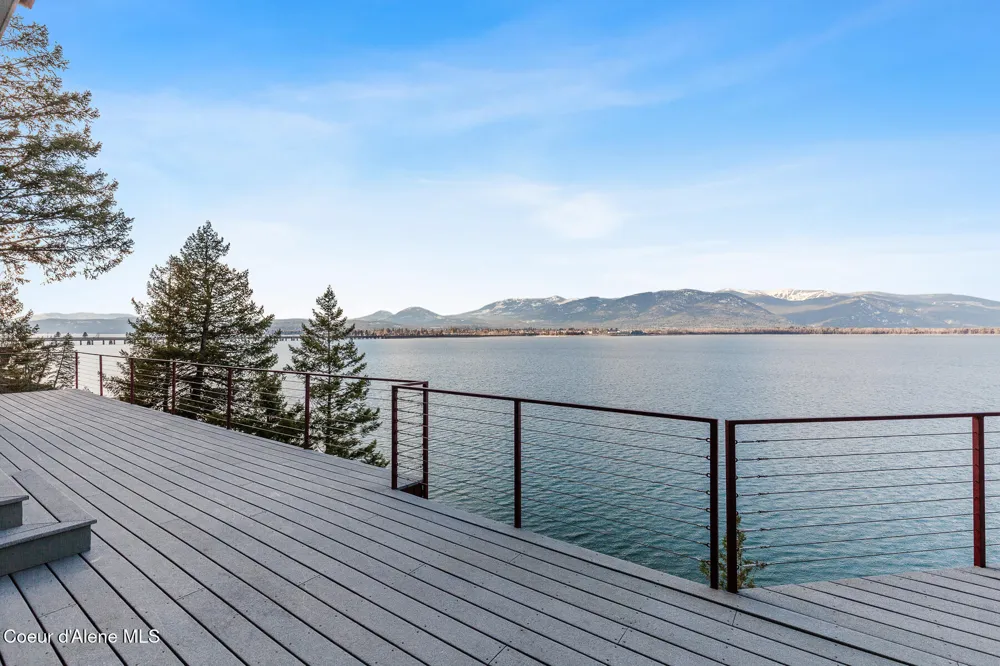 3361 Bottle Bay Road Sagle, ID 83860