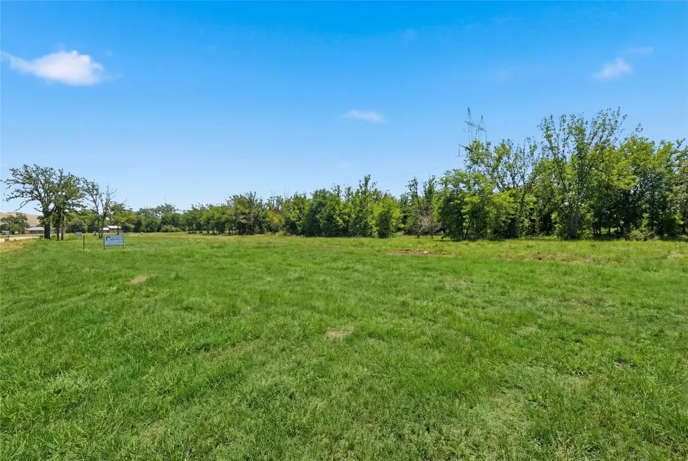 713 Sutton Lane Copper Canyon, TX 76226