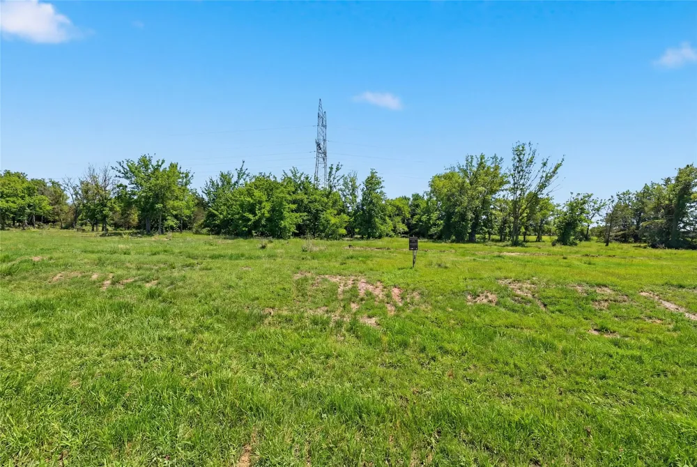 713 Sutton Lane Copper Canyon, TX 76226