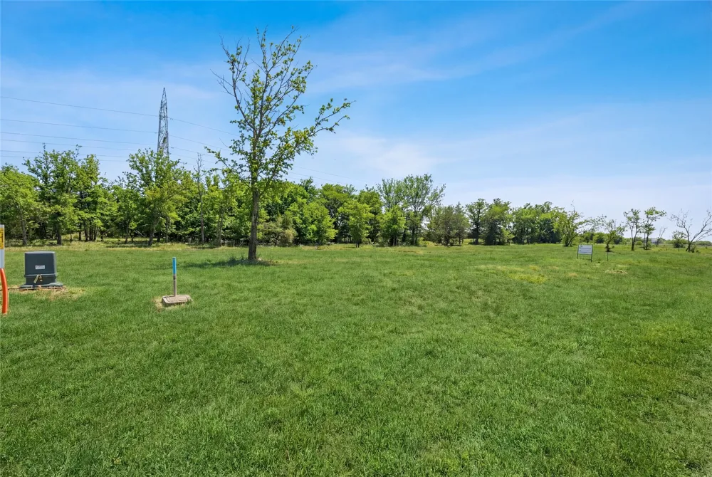 713 Sutton Lane Copper Canyon, TX 76226