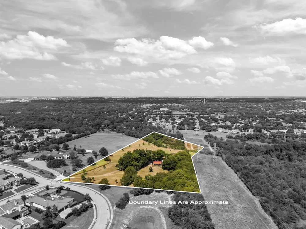 8317 Marys Creek Drive Benbrook, TX 76116