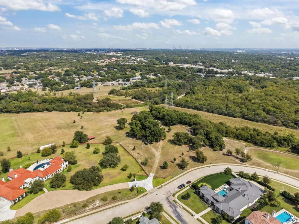 8317 Marys Creek Drive Benbrook, TX 76116
