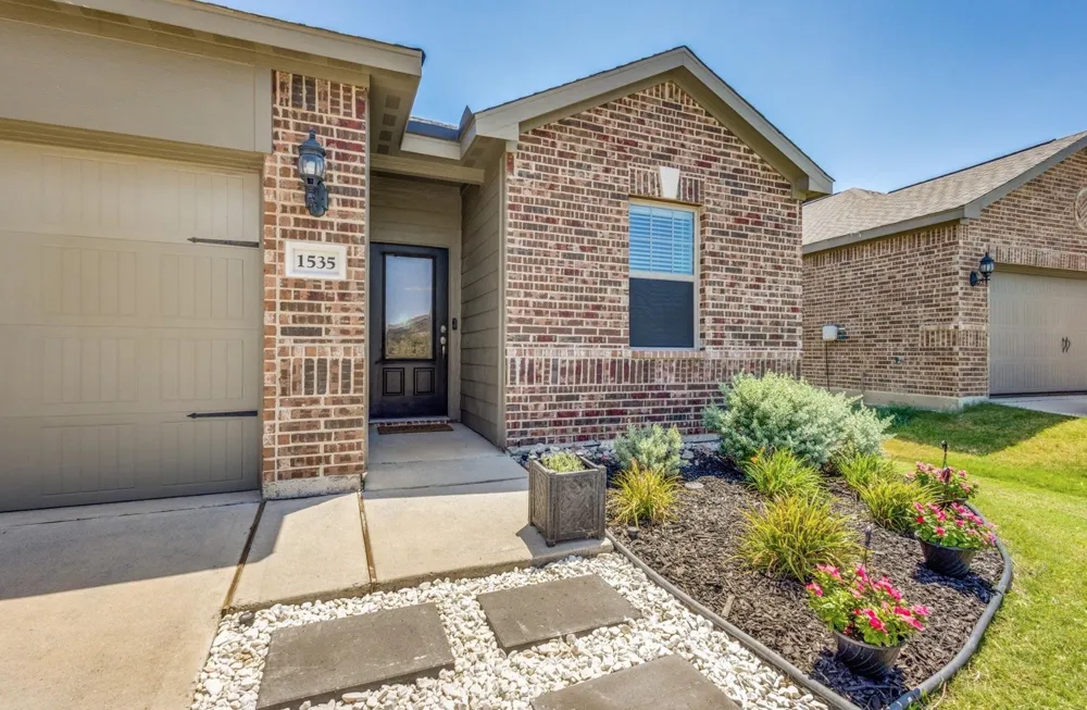 1535 Park Trails Boulevard