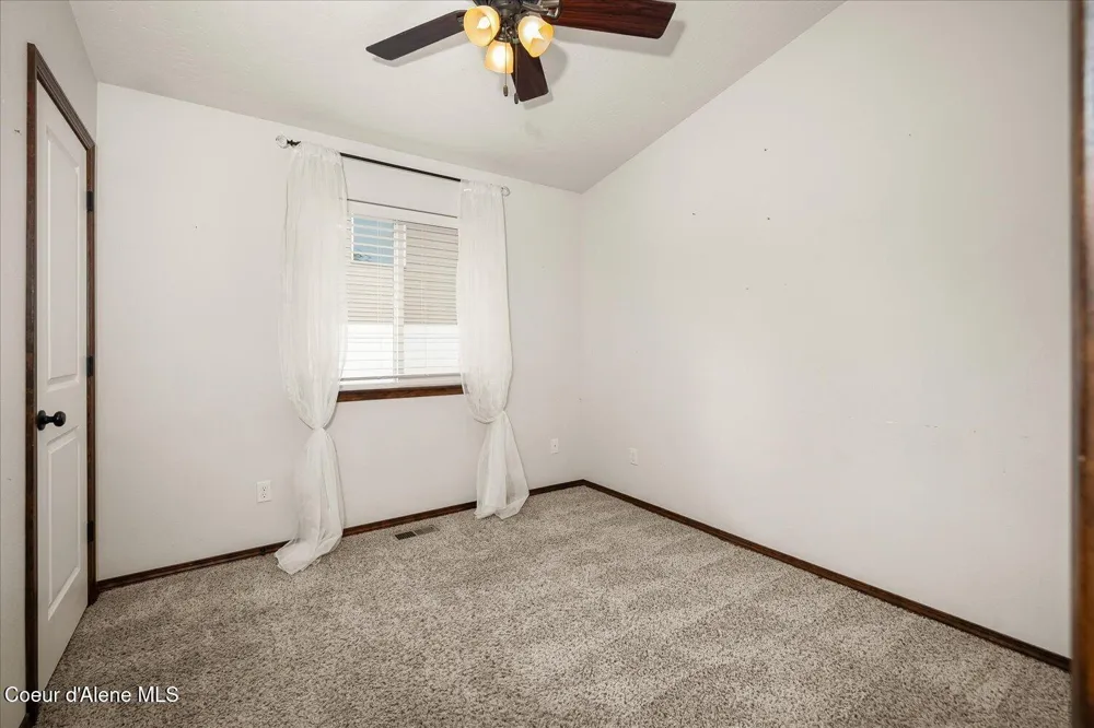 8263 Woodworth Street Post Falls, ID 83854