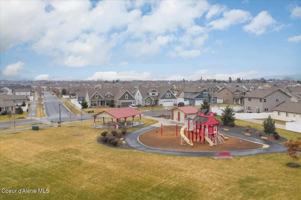 8263 Woodworth Street Post Falls, ID 83854