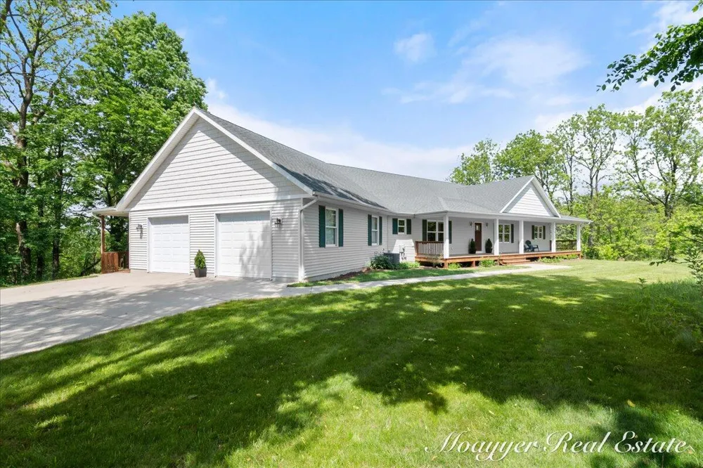 10245 Lincoln Lake Road NE Oakfield Township, MI 48838