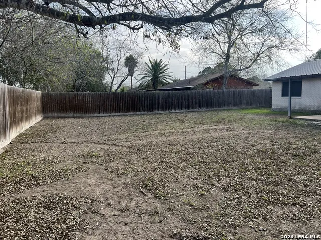 803 Continental Three Rivers, TX 78071