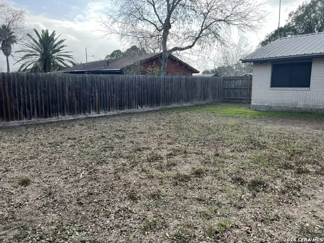 803 Continental Three Rivers, TX 78071