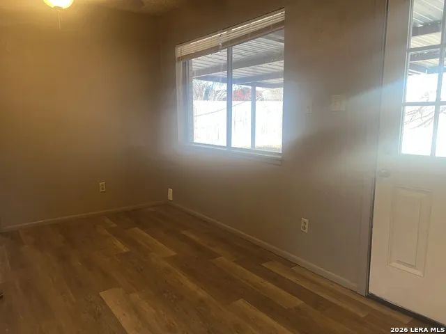 803 Continental Three Rivers, TX 78071