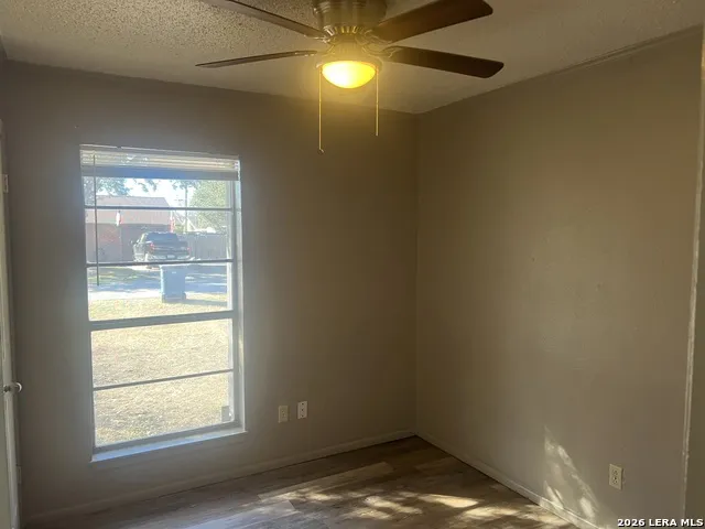 803 Continental Three Rivers, TX 78071