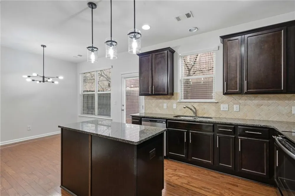 1697 Paxton Lane SW Lilburn, GA 30047