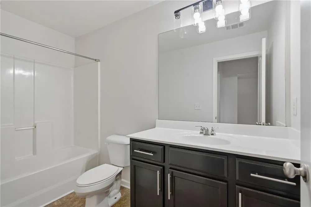1697 Paxton Lane SW Lilburn, GA 30047