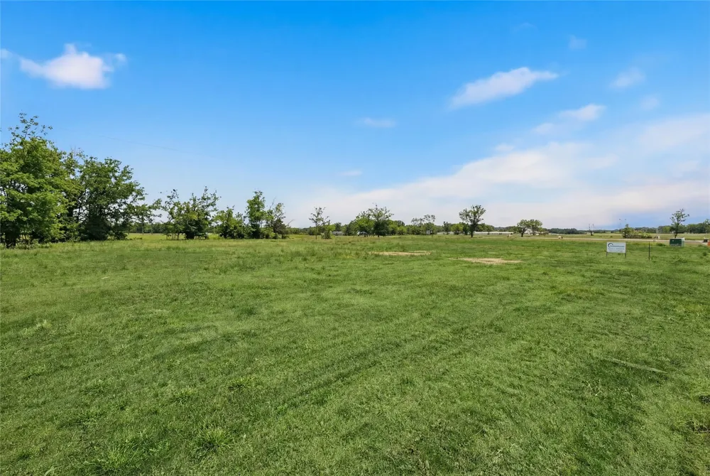 725 Sutton Lane Copper Canyon, TX 76226