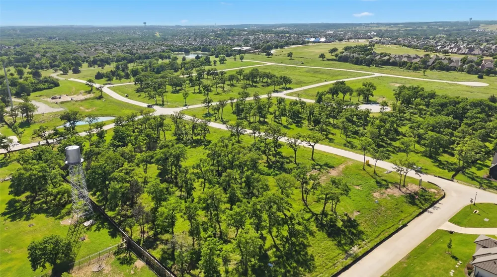725 Sutton Lane Copper Canyon, TX 76226