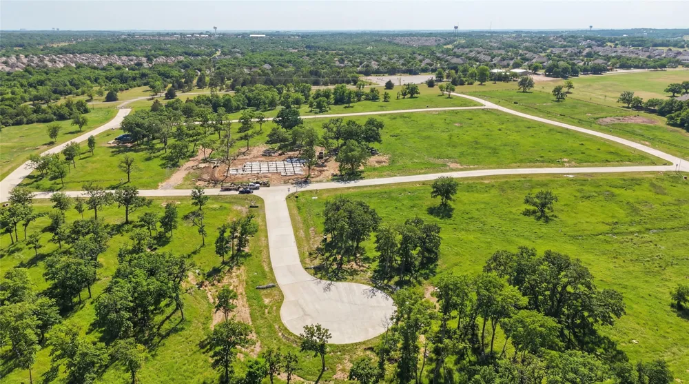 725 Sutton Lane Copper Canyon, TX 76226