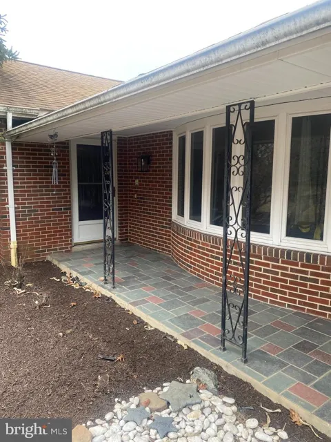 5422 WOODBINE ROAD