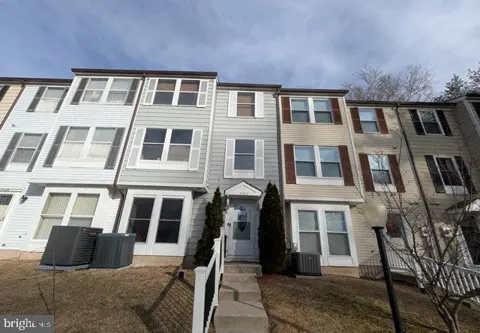 2707 GREENWOOD DRIVE