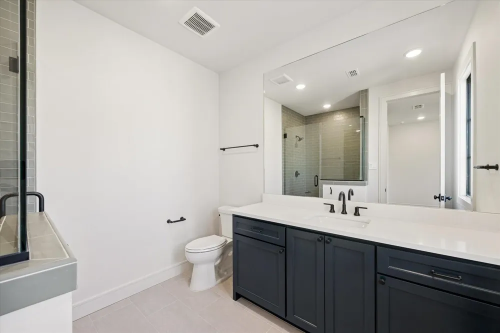 5655 Brazos Bow Way Washington, TX 77880