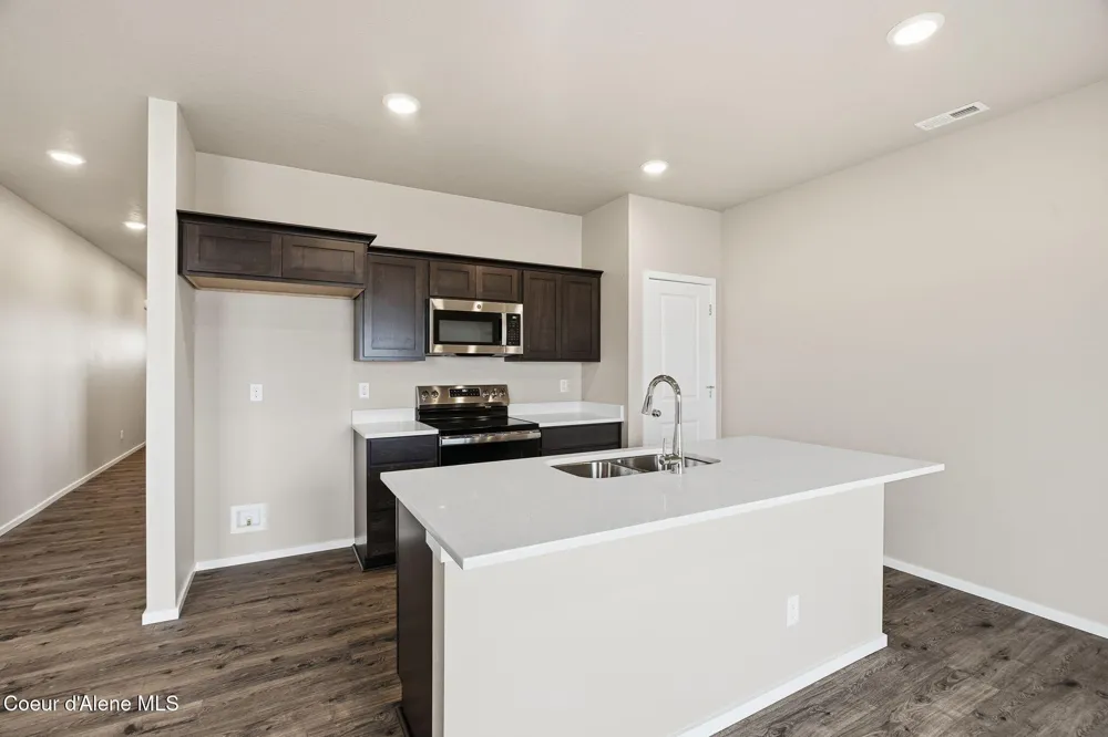 3279 Corvus Street Post Falls, ID 83854
